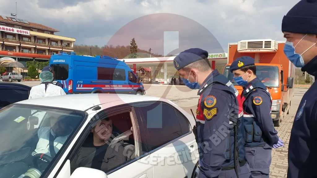 Haber: Hendek’te kontrollerde taviz yok! Herkesin ateşi ölçülüyor... - Galeri-4