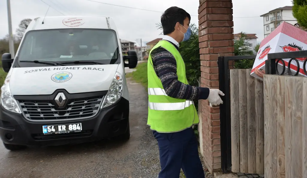 Haber: Hendek Belediyesi Yardıma Koşuyor - Galeri-1