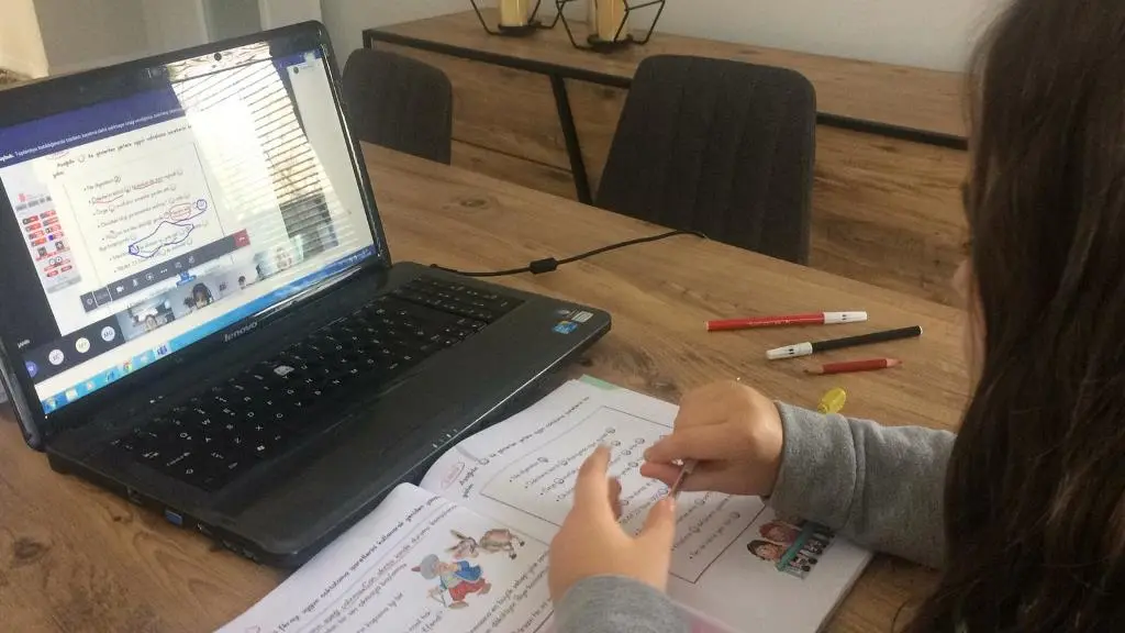 Haber: TEKSEN KOLEJİ EĞİTİMİNE ONLİNE DEVAM EDİYOR - Galeri-1