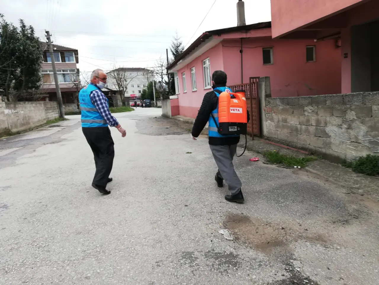 Haber: Din görevlileri Mahallelerini Dezenfekte Etti - Galeri-2