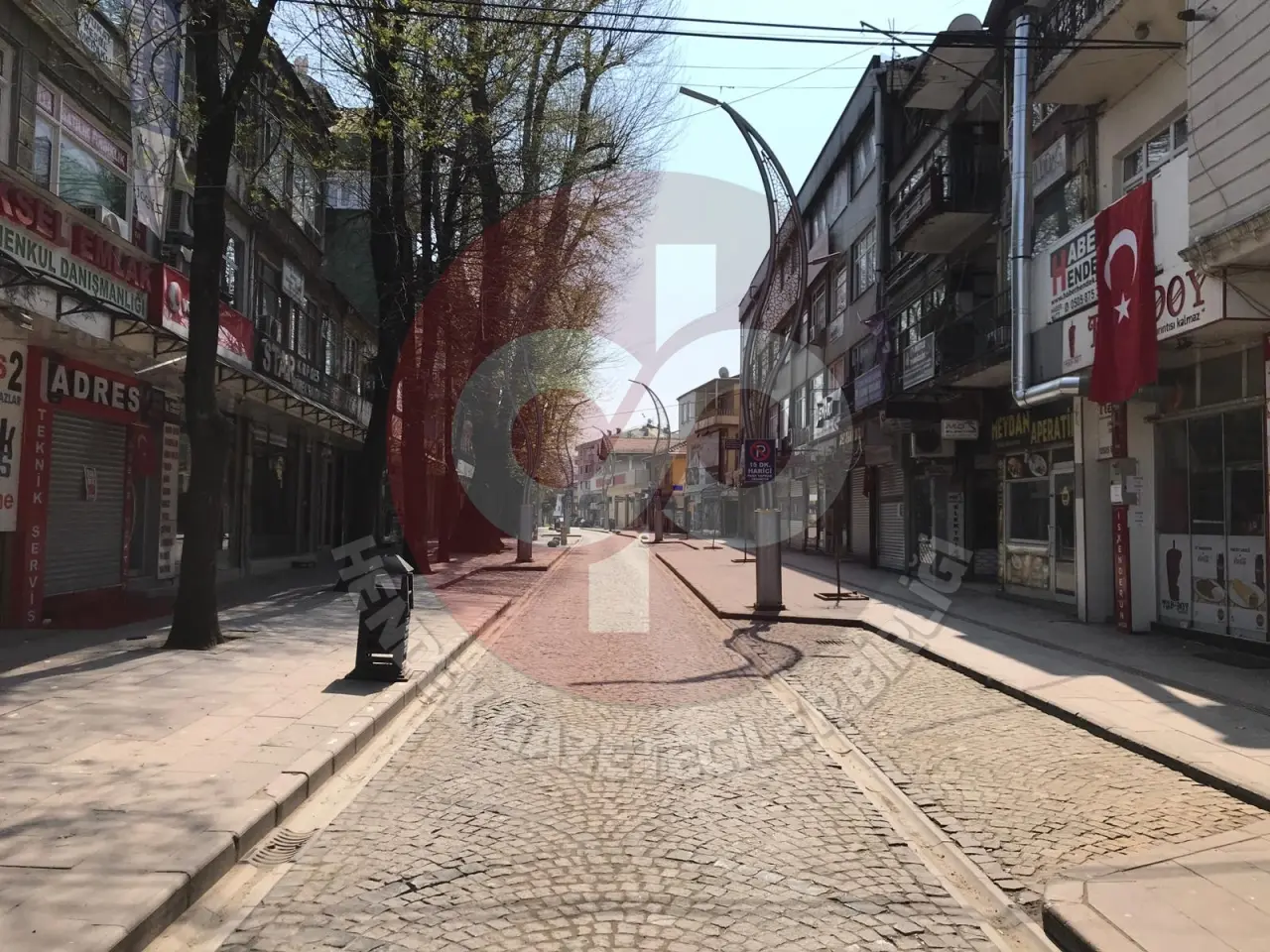 Haber: Hendek'te Cadde Ve Sokaklarda Sessizlik Hakim - Galeri-2
