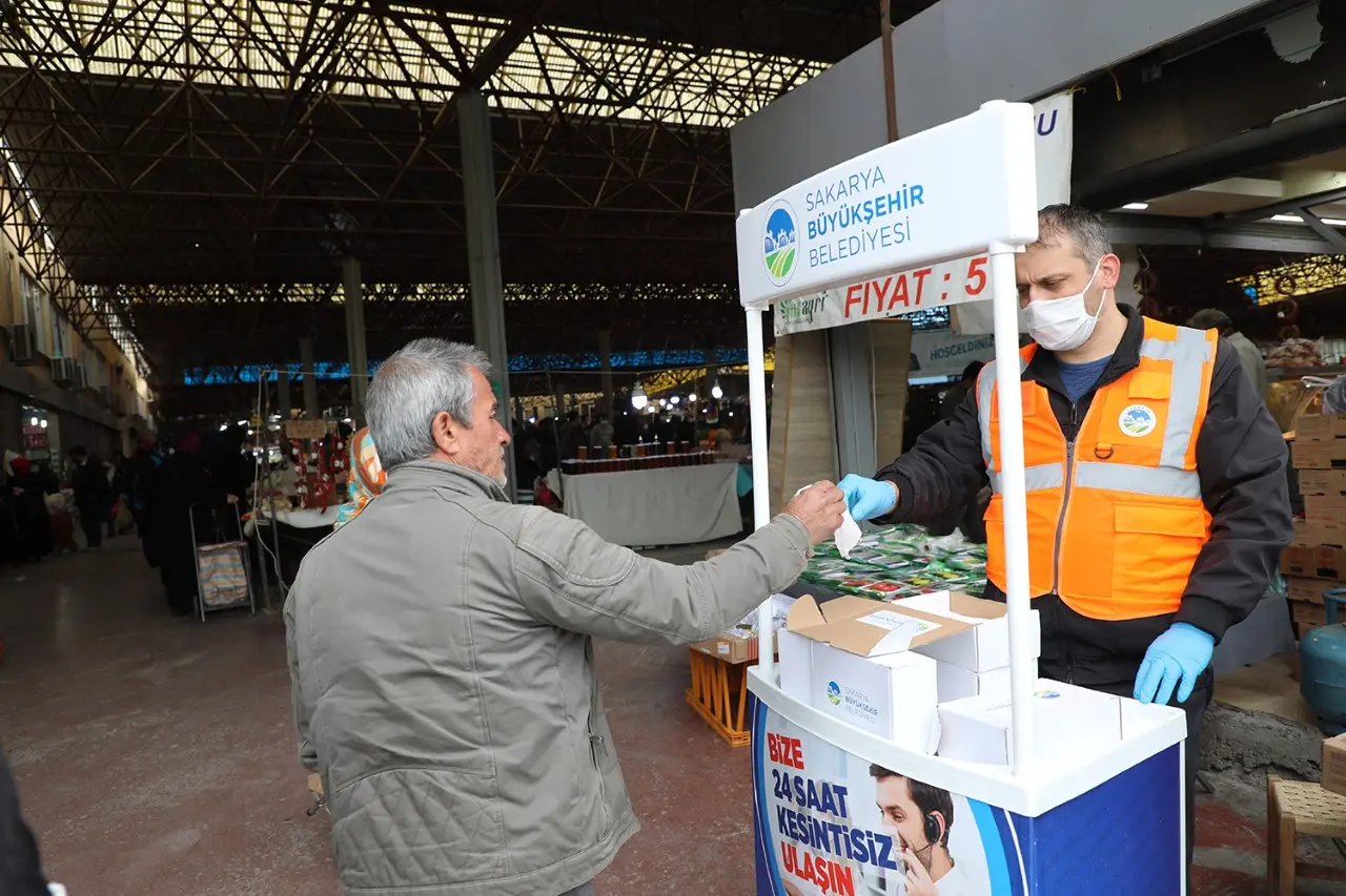 Haber: Büyükşehir Hendek’te maske dağıttı - Öne Çıkan