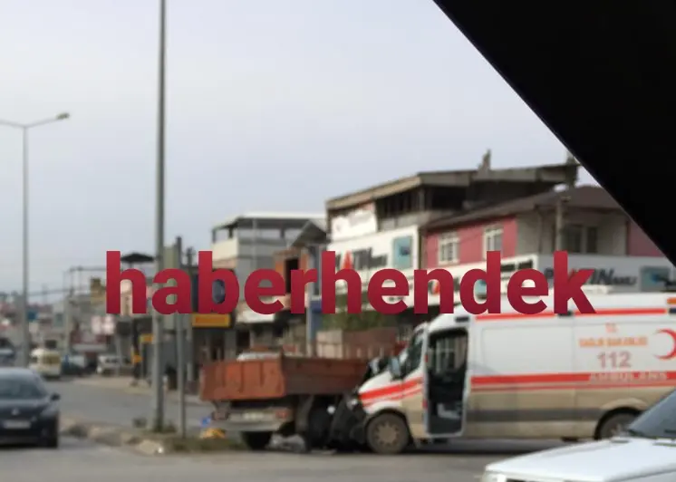 Haber: Hasta Taşıyan Ambulans Kaza Yaptı - Öne Çıkan