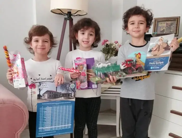 Haber: Babaoğlu miniklerin yüzünü güldürdü - Galeri-2