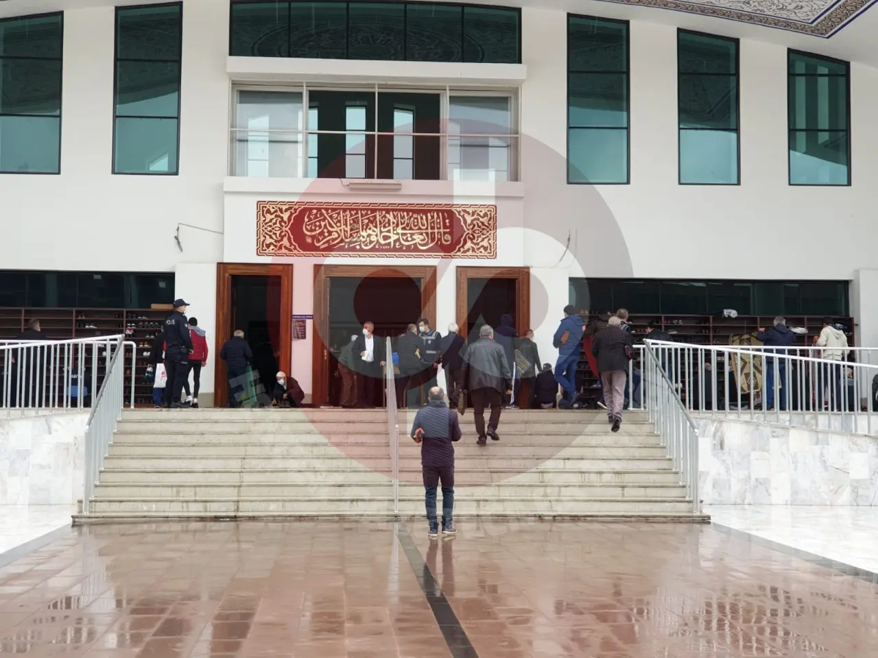 Haber: 10 hafta sonra Hendek’te ilk Cuma namazı - Galeri-1
