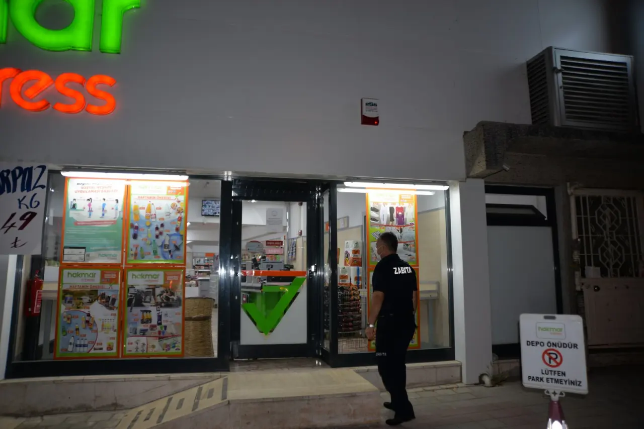 Haber: Zabıta’dan Market Ve Halı Sahalara Genelge Denetimi - Galeri-1