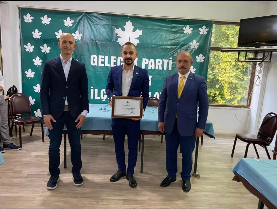 Haber: Gelecek Partisinde Kadın Kolları ve Gençlik Kolları Hazır - Galeri-3