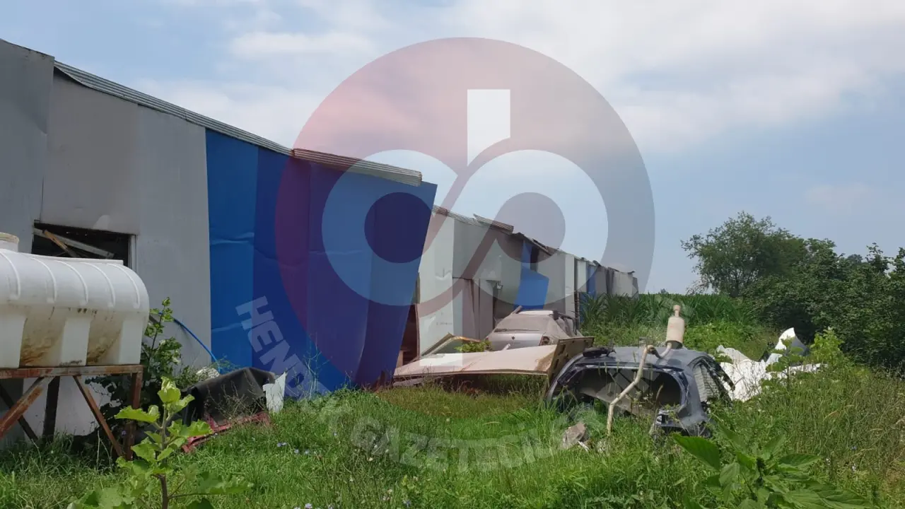 Haber: Patlamada Çevre Mahalleler de de hasar oluştu - Galeri-3