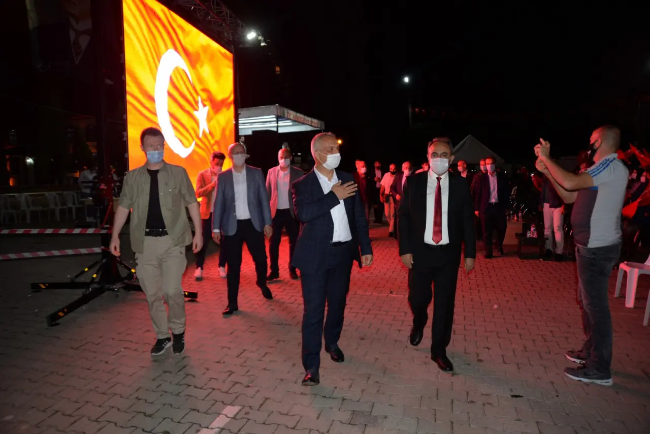 Haber: 15 TEMMUZ DEMOKRASİ VE MİLLİ BİRLİK GÜNÜ - Galeri-3