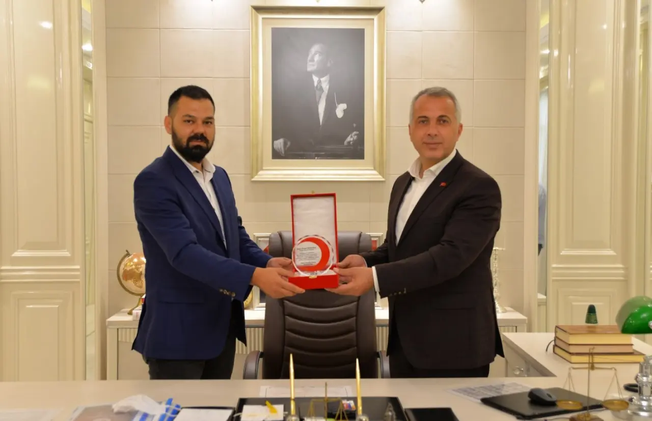 Haber: Kızılay'dan Babaoğlu'a Teşekkür - Öne Çıkan