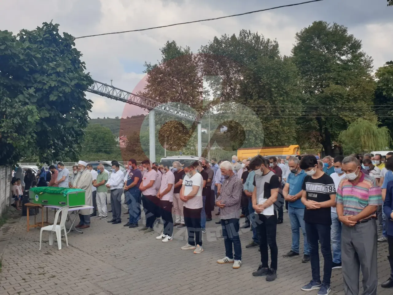 Haber: Topçu Dualarla Son Yolculuğuna Uğurlandı - Öne Çıkan
