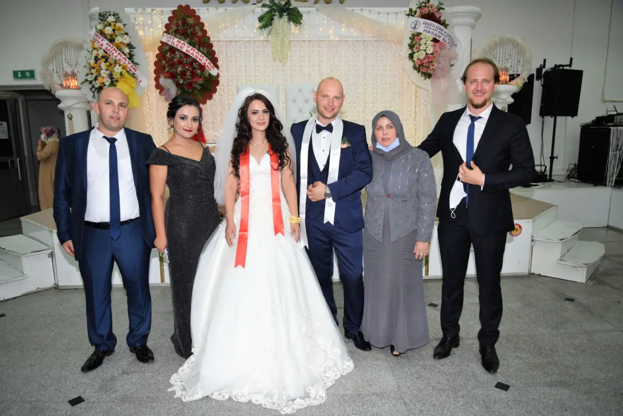 Haber: Hakan ile Songül Bir Ömür Mutluluğa Yelken Açtılar - Galeri-1