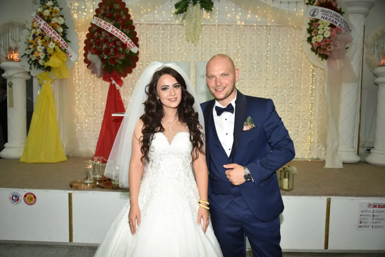Haber: Hakan ile Songül Bir Ömür Mutluluğa Yelken Açtılar - Öne Çıkan