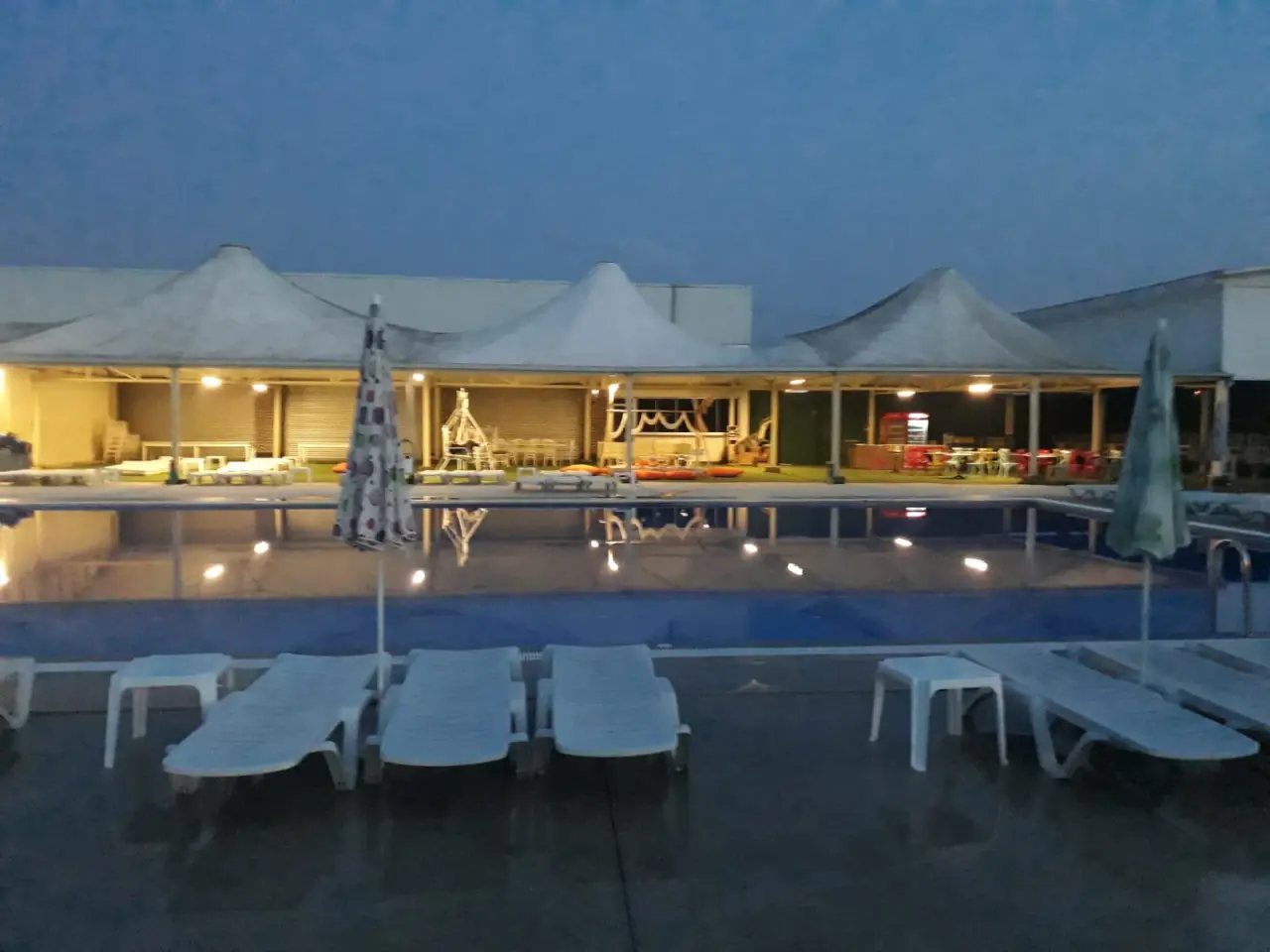 Haber: Hendek Aquapark ve Yüzme Havuzu Eylül Ayı Sonuna Kadar Açık - Galeri-1