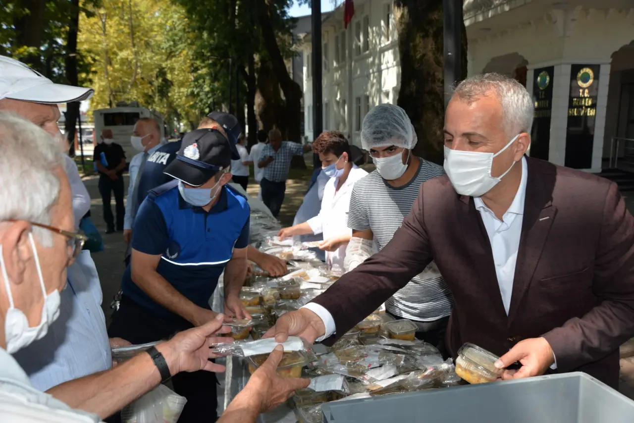 Haber: Başkan Babaoğlu Aşure İkram Etti - Galeri-1