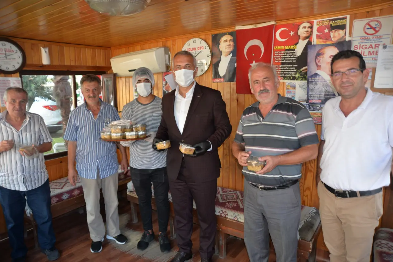 Haber: Başkan Babaoğlu Aşure İkram Etti - Galeri-2