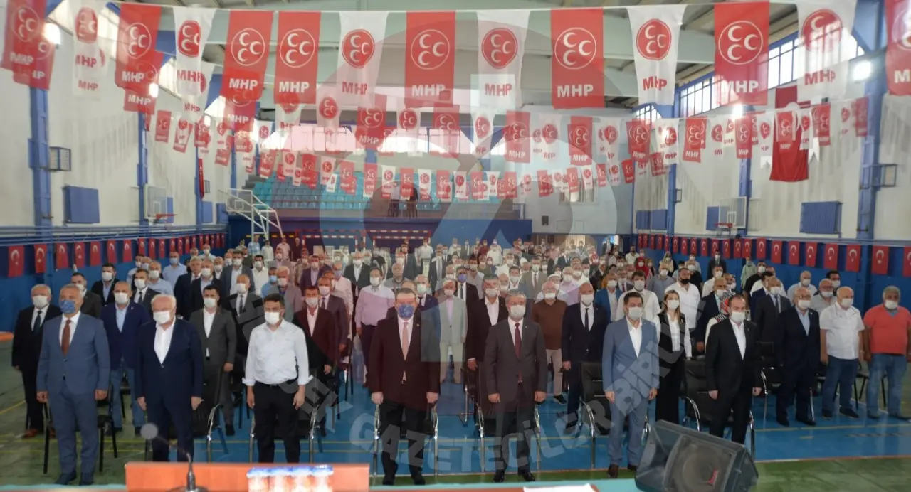 Haber: MHP Hendek'te İlçe Başkanı Namlı Güven Tazeledi - Galeri-1