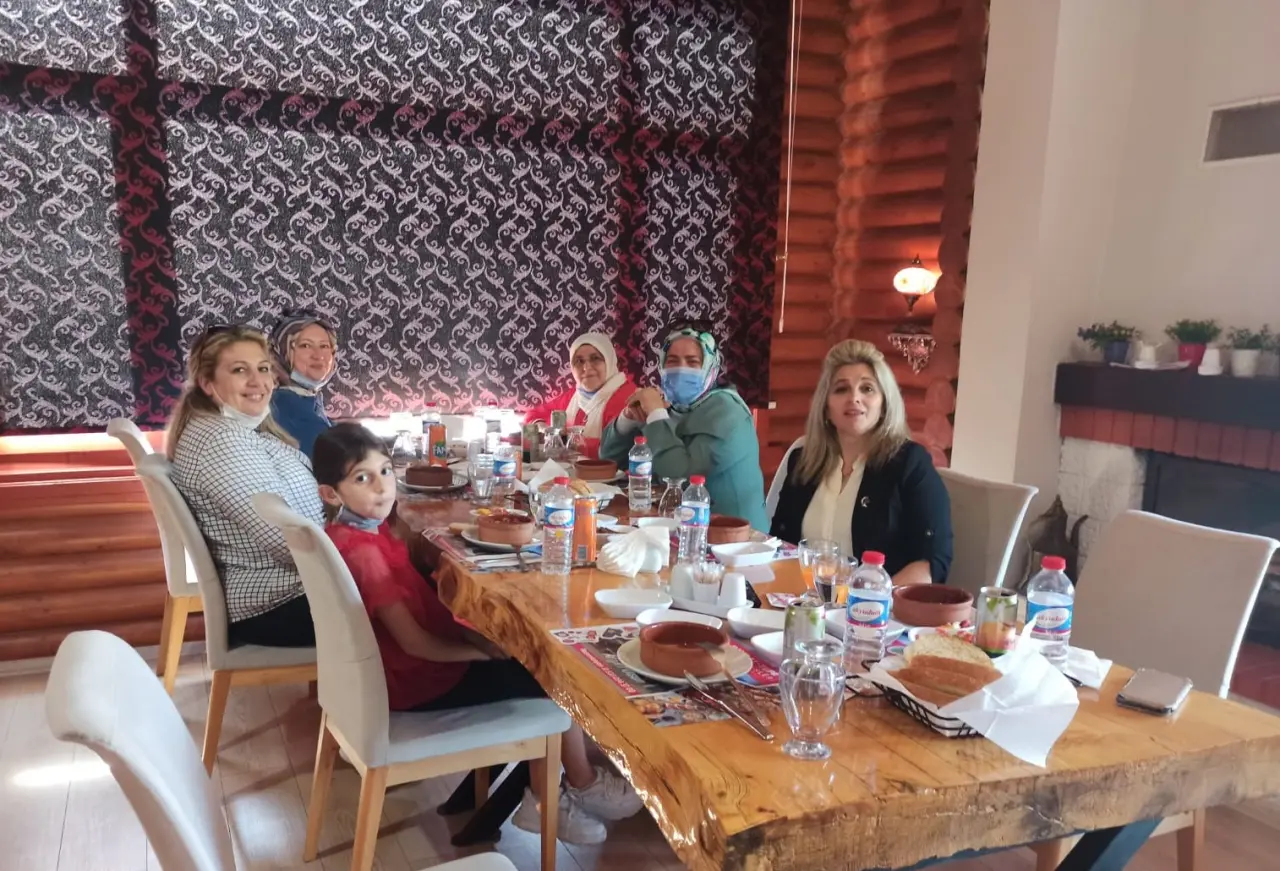 Haber: MHP Kadın Kolları Başkanları Hendek’te Buluştu - Galeri-5
