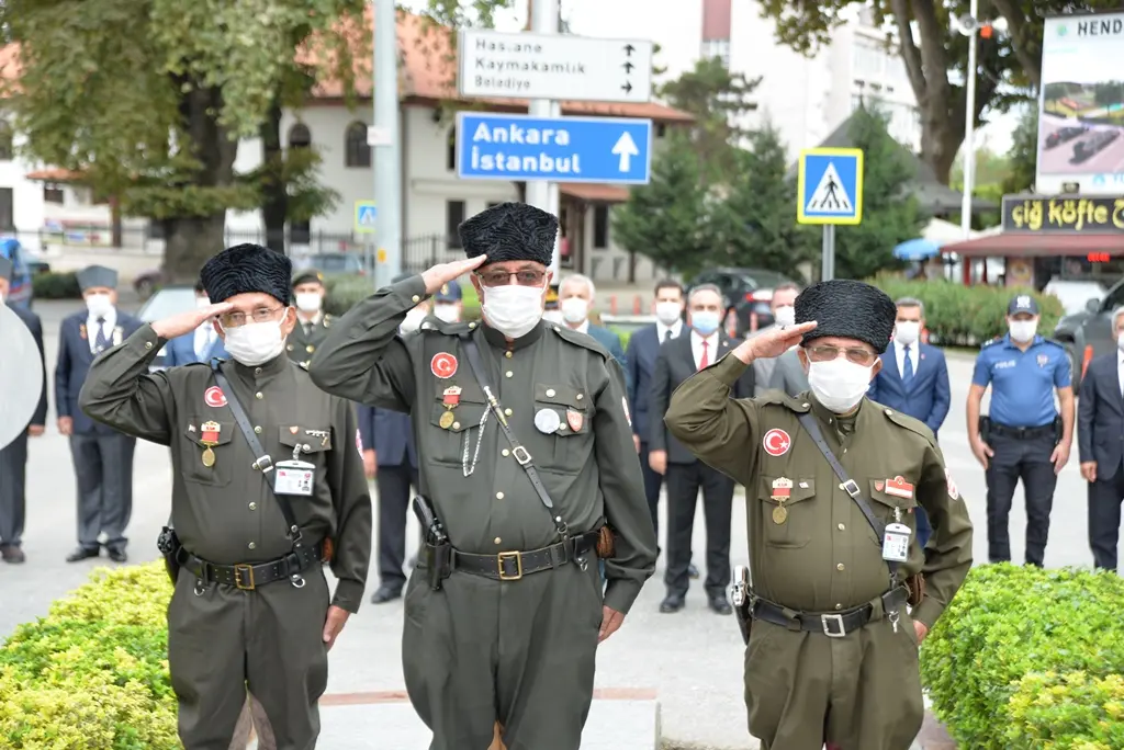 Haber: GAZİLER GÜNÜ HENDEK’TE KUTLANDI - Galeri-2