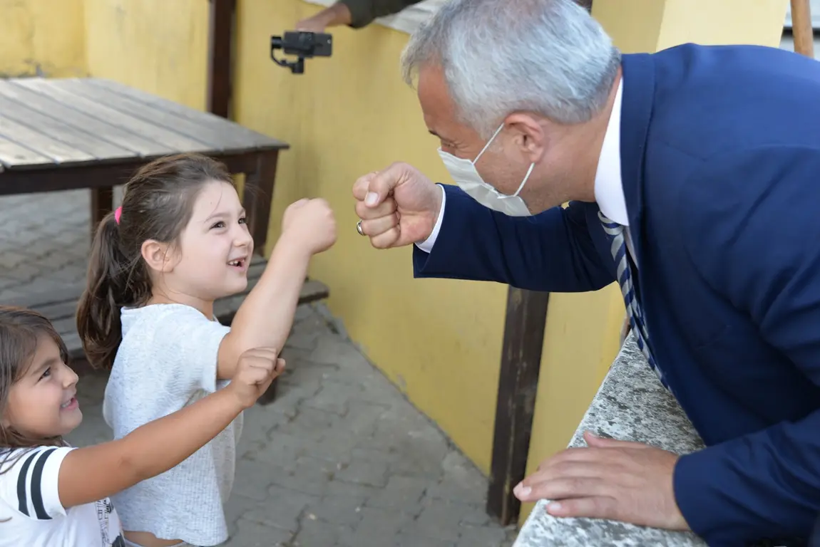 Haber: HENDEK’İN HER MAHALLESİ HİZMETE DOYACAK - Galeri-2