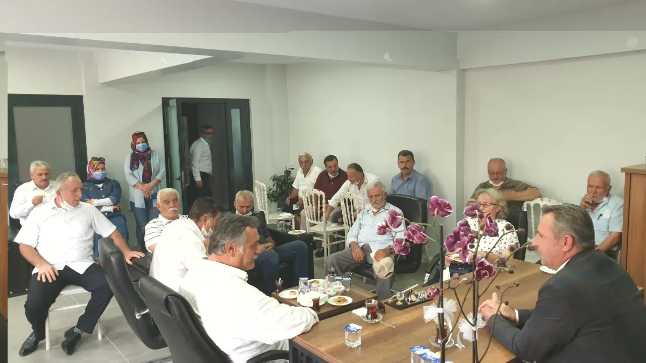 Haber: Muhtarlardan MHP'ye Hayırlı Olsun Ziyareti - Galeri-1
