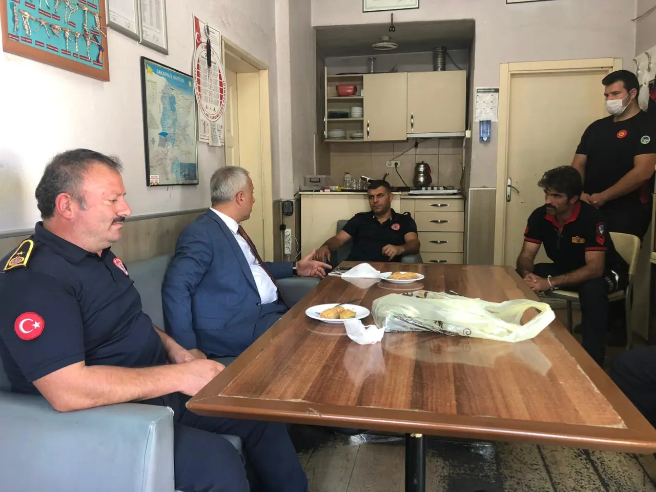 Haber: Babaoğlu İtfaiye Hendek Ekibini Ziyaret Etti - Galeri-1