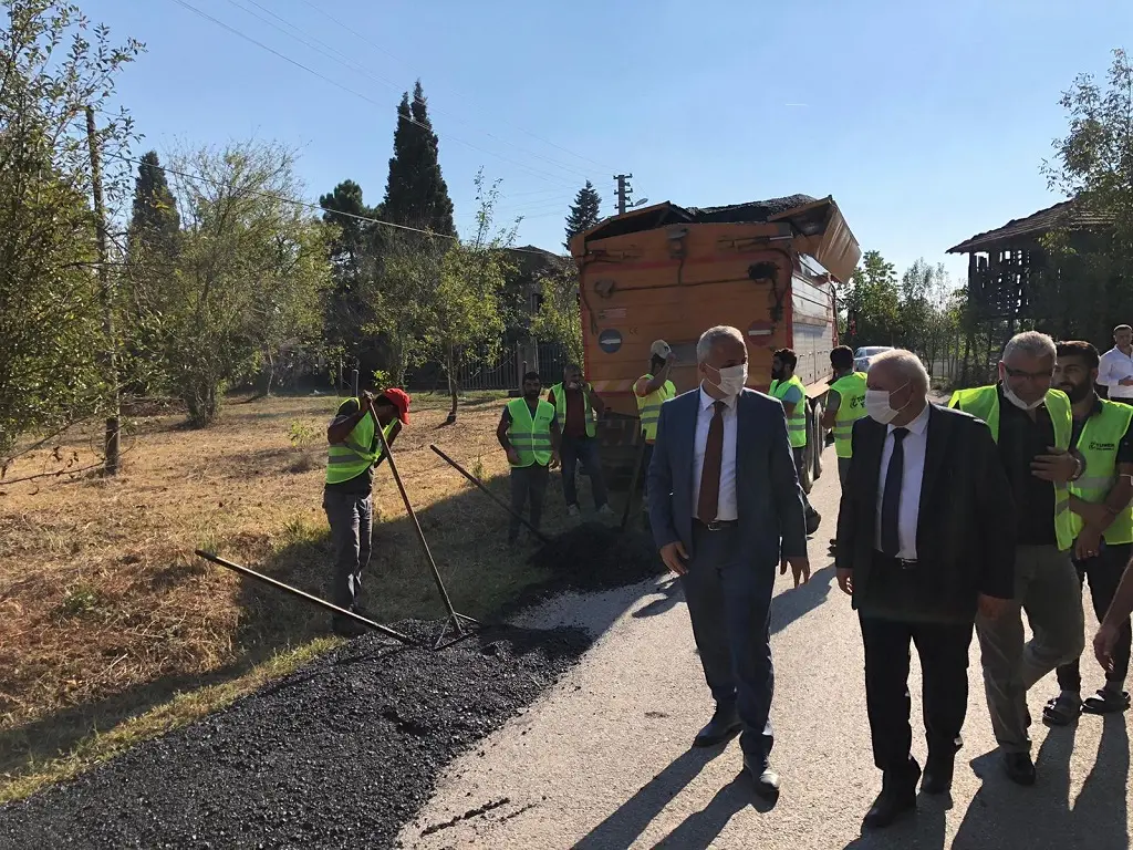 Haber: ÇAĞLAYAN VE LÜTFİYEKÖŞK’TE YOL ÇALIŞMASI - Galeri-1