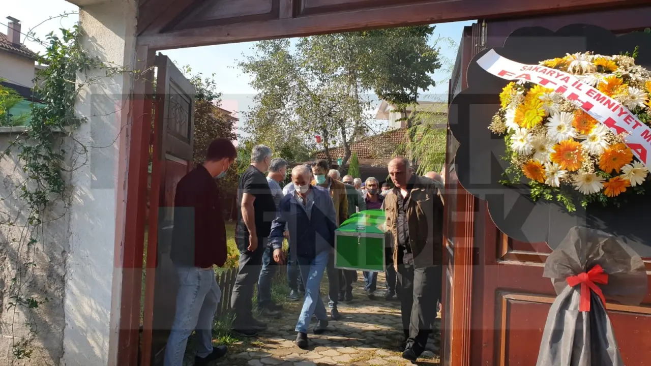 Haber: Emekli Polis Arslanoğlu Son Yolculuğuna Uğurlandı - Galeri-1