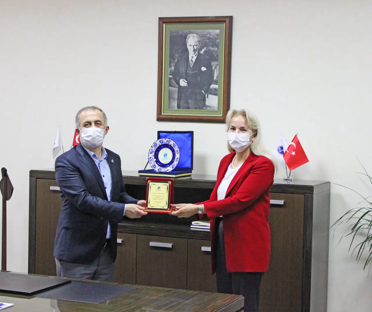 Haber: Eğitim Fakültesinde Devir Teslim - Galeri-1