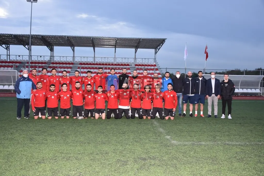Haber: Hendekspor Sahaya İndi - Öne Çıkan