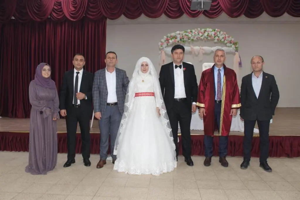 Haber: Ayşe ile Orhan Hayatlarını Birleştirdi - Galeri-2