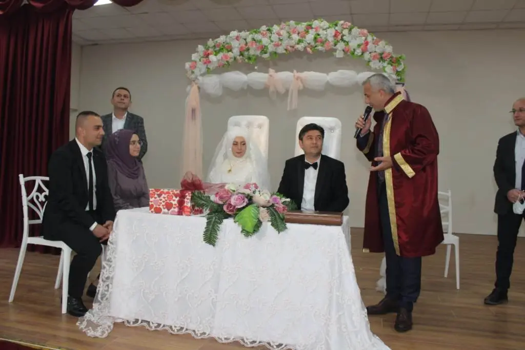 Haber: Ayşe ile Orhan Hayatlarını Birleştirdi - Galeri-1