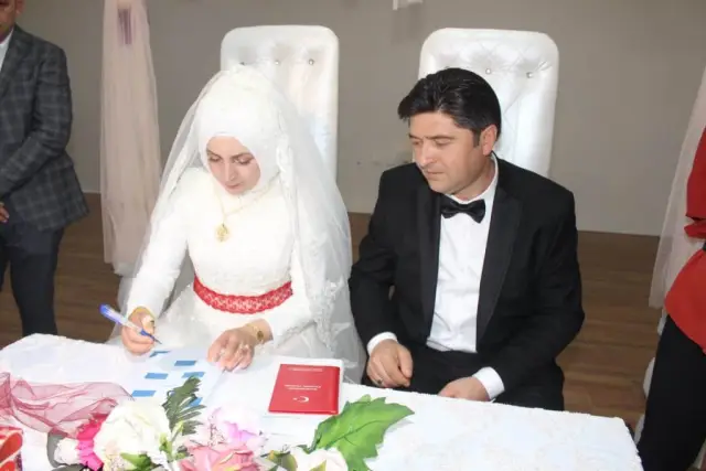 Ayşe ile Orhan Hayatlarını Birleştirdi