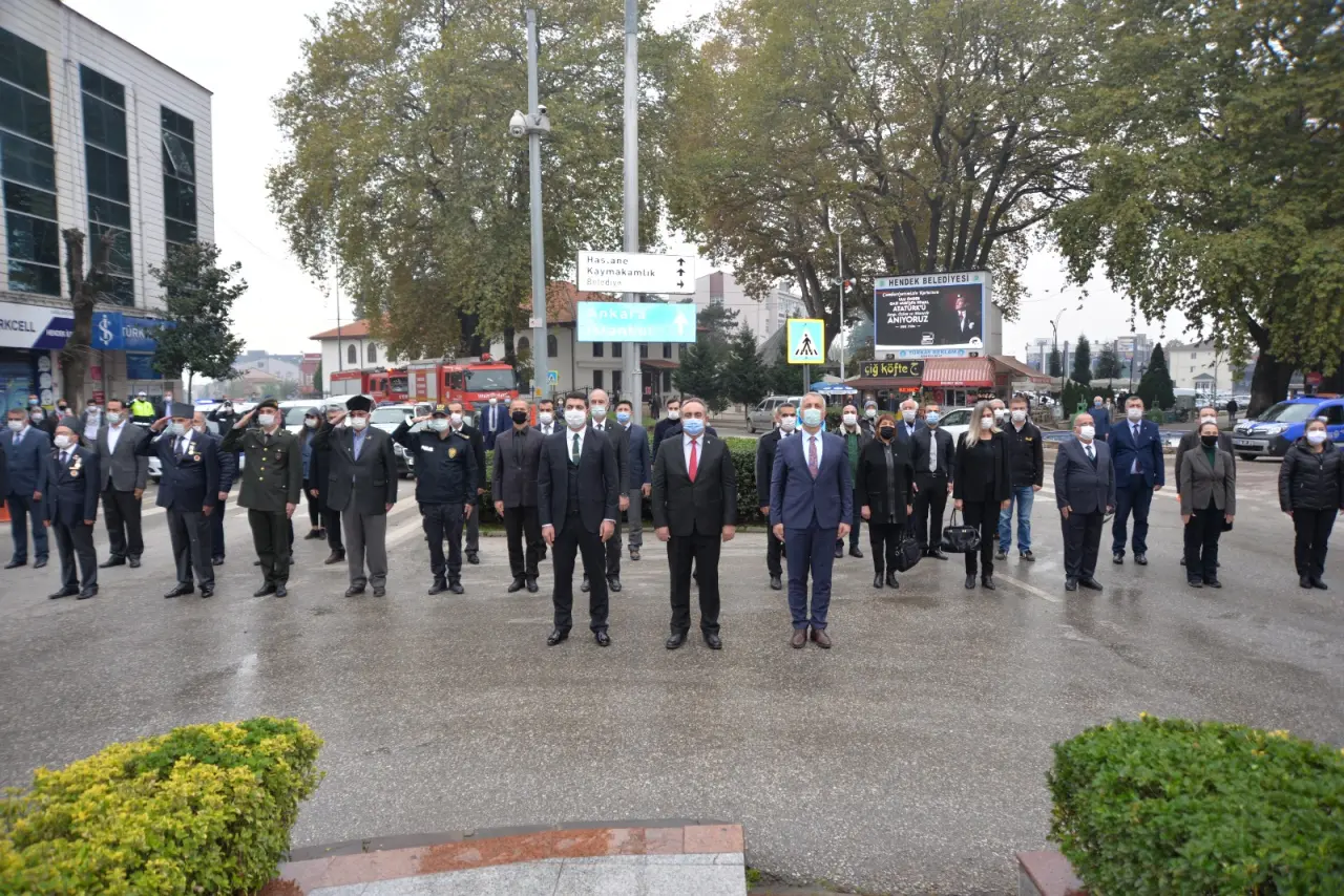 Haber: GAZİ MUSTAFA KEMAL ATATÜRK HENDEK’TE TÖRENLE ANILDI - Galeri-1