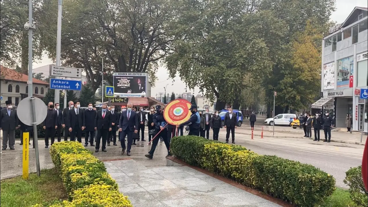 Haber: GAZİ MUSTAFA KEMAL ATATÜRK HENDEK’TE TÖRENLE ANILDI - Galeri-4