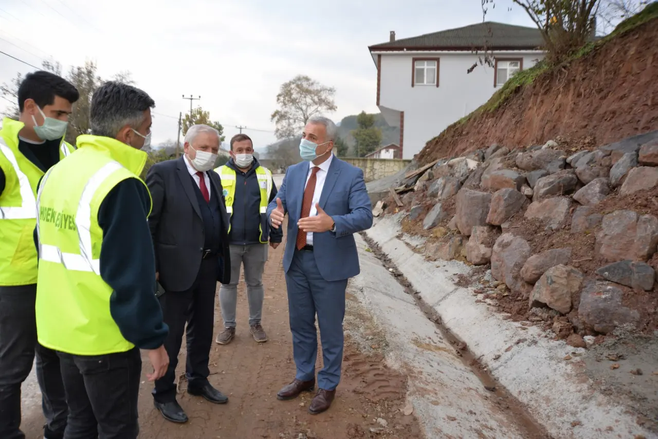 Haber: Hendek Belediyesi Çalışmaları Aralıksız Sürüyor - Öne Çıkan