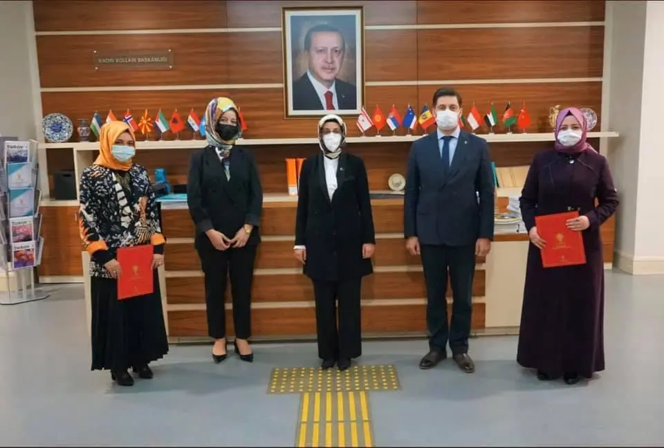Haber: AKP Kadın Kolları Başkanlığında Görev Değişimi - Galeri-2