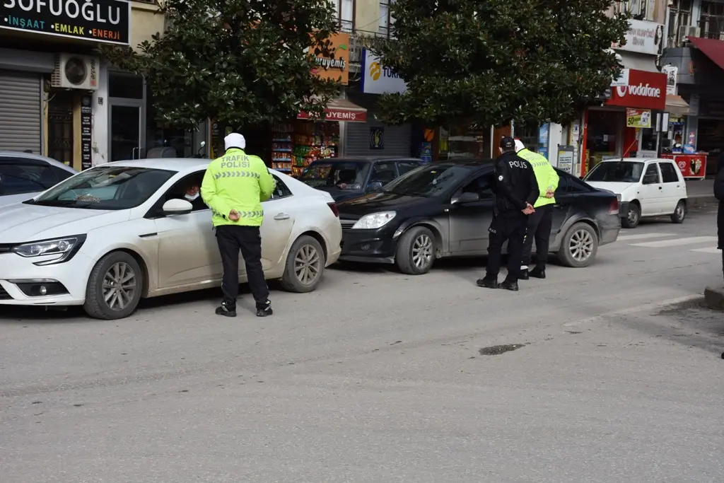Haber: Polis Denetimleri Devam Ediyor - Öne Çıkan
