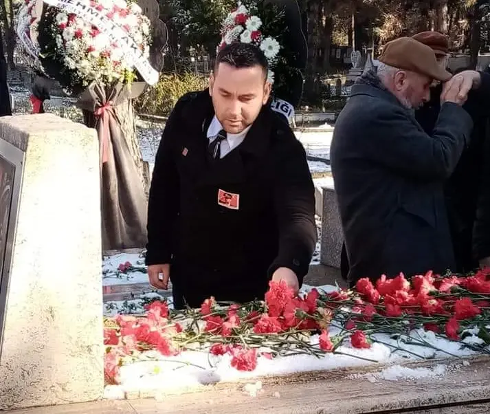 Haber: Özgür; Gaffar Okkan'ı Rahmet ve Minnetle Anıyorum - Öne Çıkan