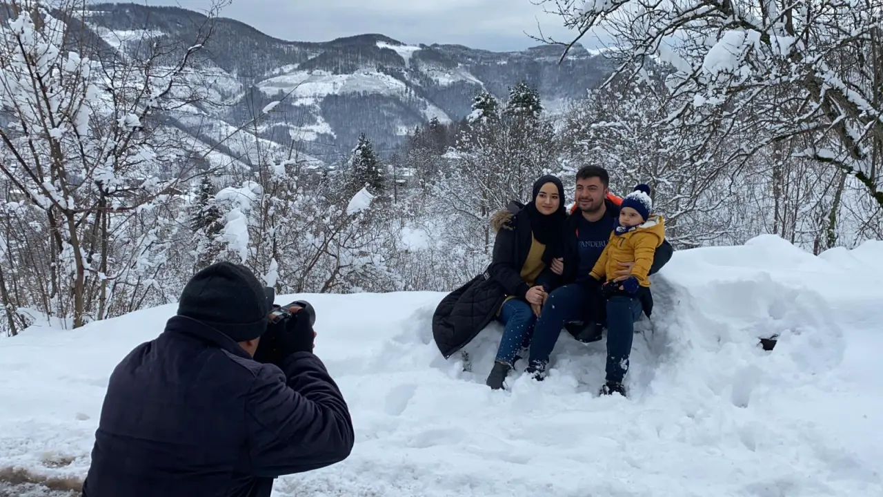 Haber: Gazeteci Azim Çelik Zirvede - Galeri-2