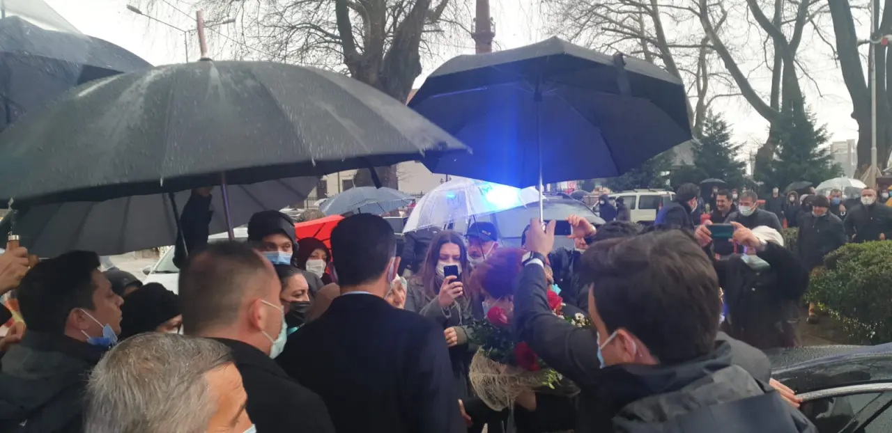 Haber: Akşener; Açız Diyen İnsanlarla Karşılaştık - Galeri-7