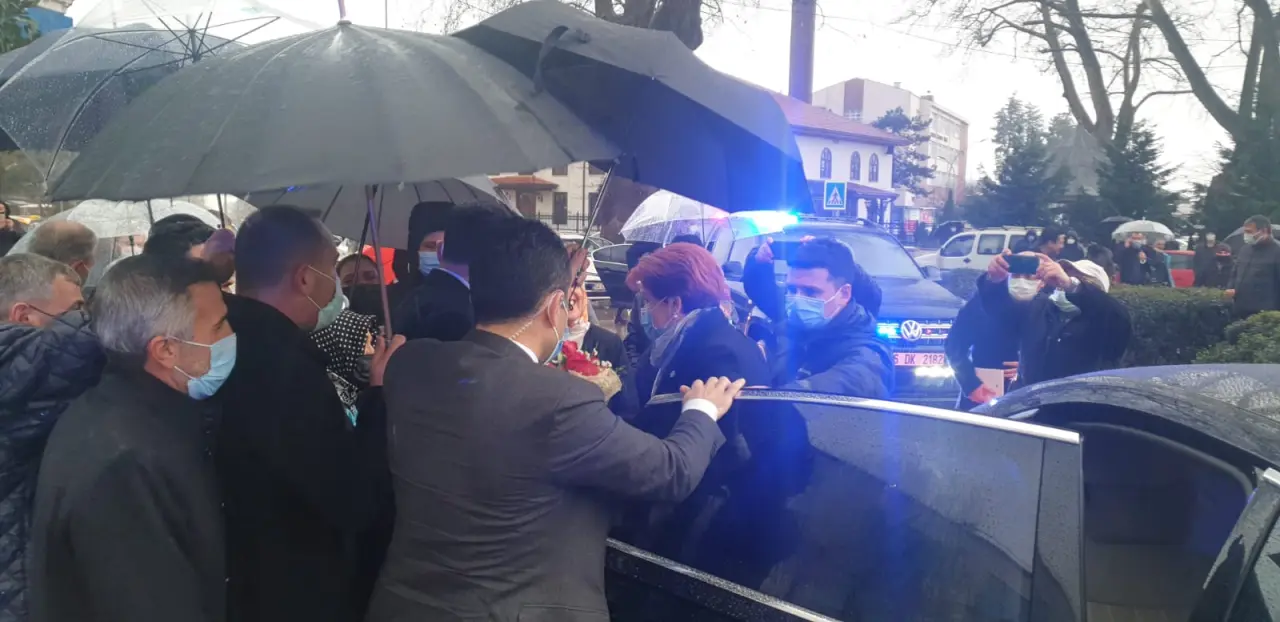 Haber: Akşener; Açız Diyen İnsanlarla Karşılaştık - Galeri-6