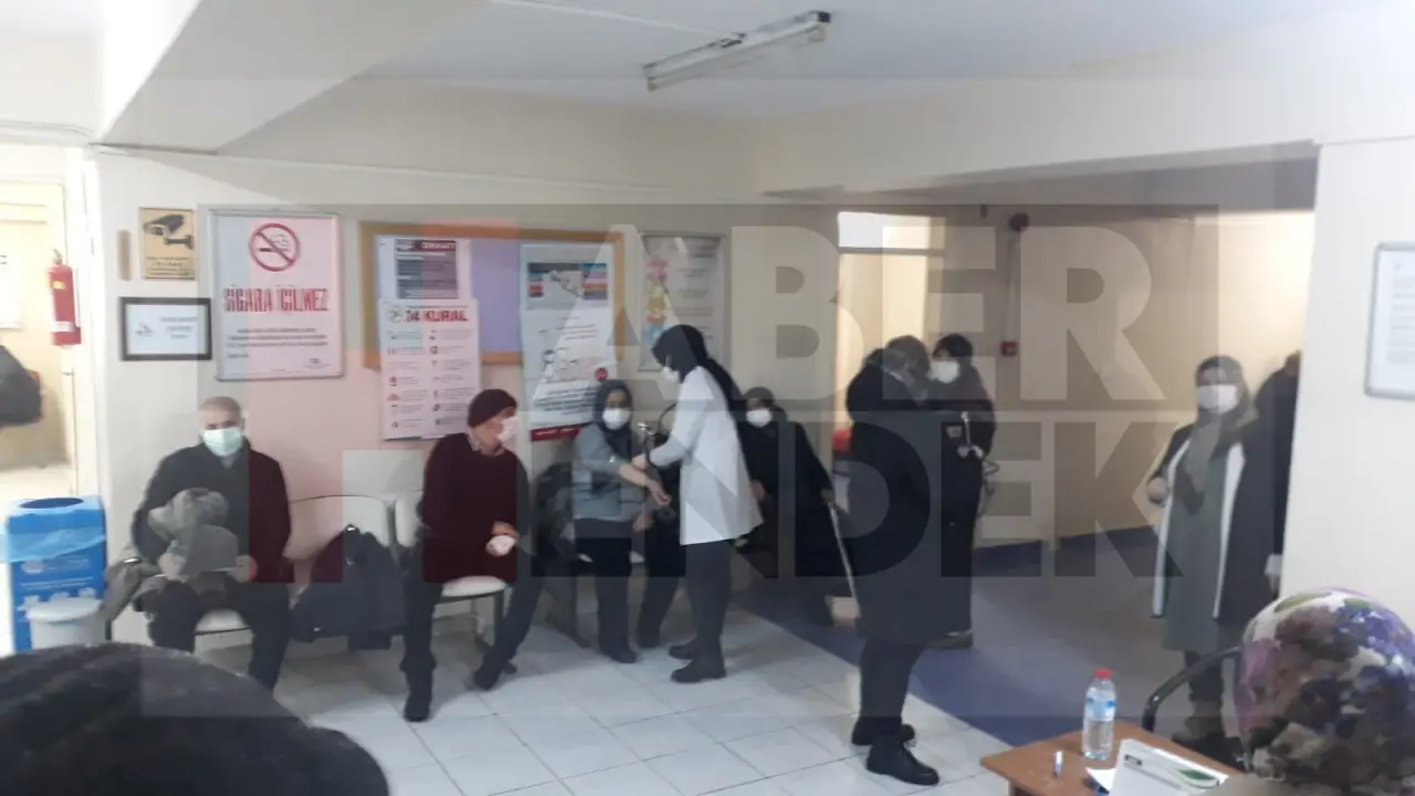 Haber: Aşılamada ki Yoğunluk 3.üncü dalgaya davetiye çıkarıyor - Galeri-2
