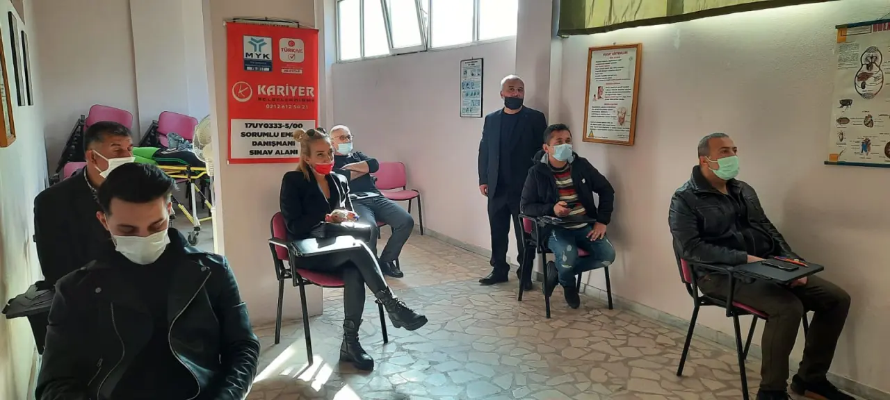 Haber: Mesleki Yeterlilik Belgesi Programları Akyazı’da Düzenleniyor - Galeri-1