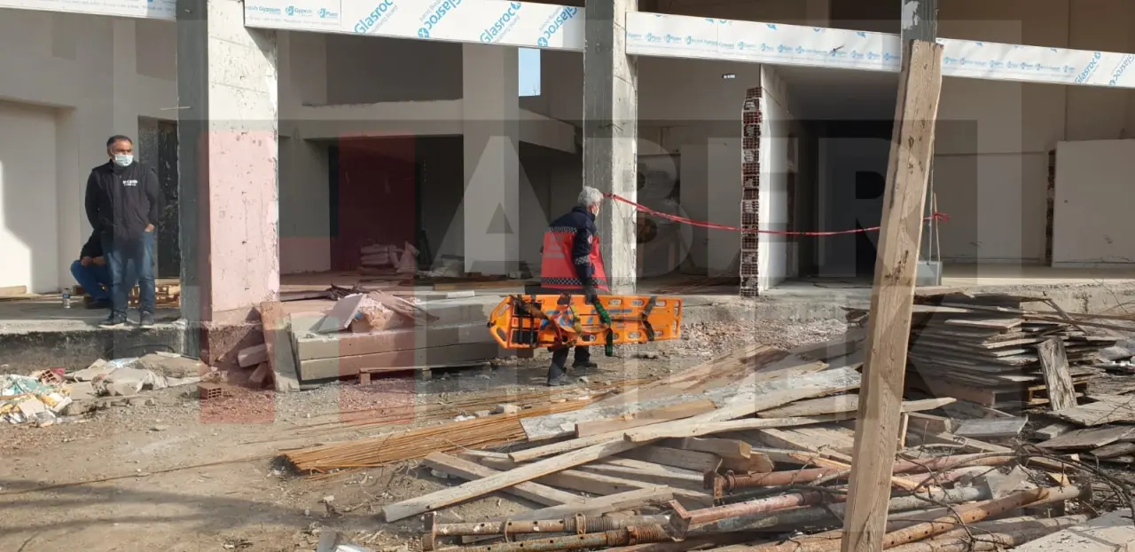 Haber: Asansör Boşluğuna Düşen İşçi Hayatını Kaybetti - Galeri-2