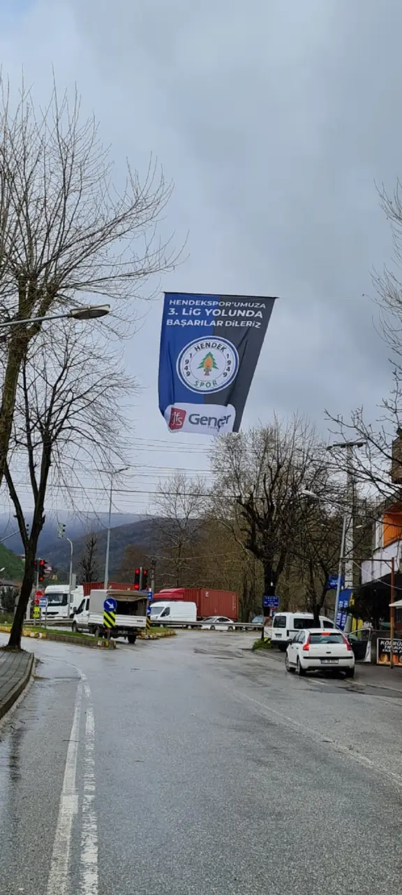 Haber: Hendek Bayraklarla Donatılıyor - Galeri-6