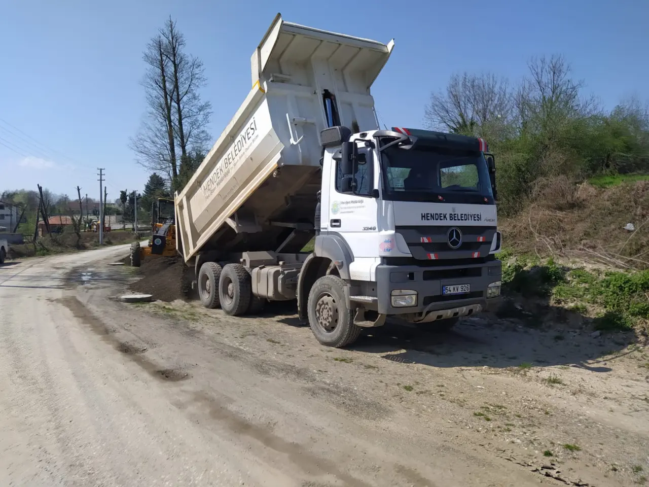 Haber: Hendek Belediyesinden Sahada Etkin Çözümler - Galeri-1