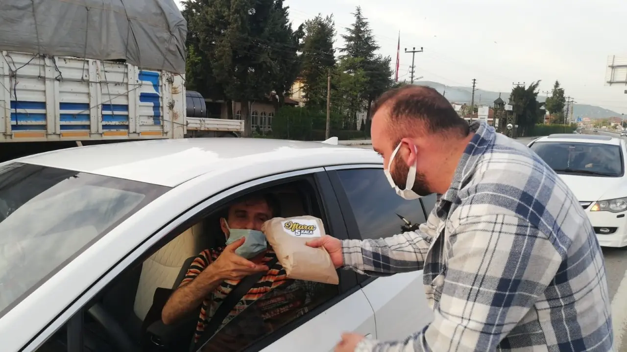 Haber: AK Parti Gençlik Kollarından İftara Beş Kala Etkinliği - Galeri-3