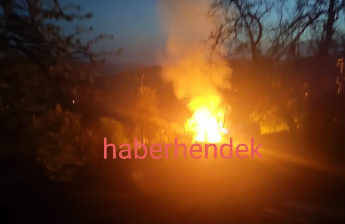 Haber: Sahur Vakti Çıkan Yangında Ev Tamamen Yandı - Galeri-2