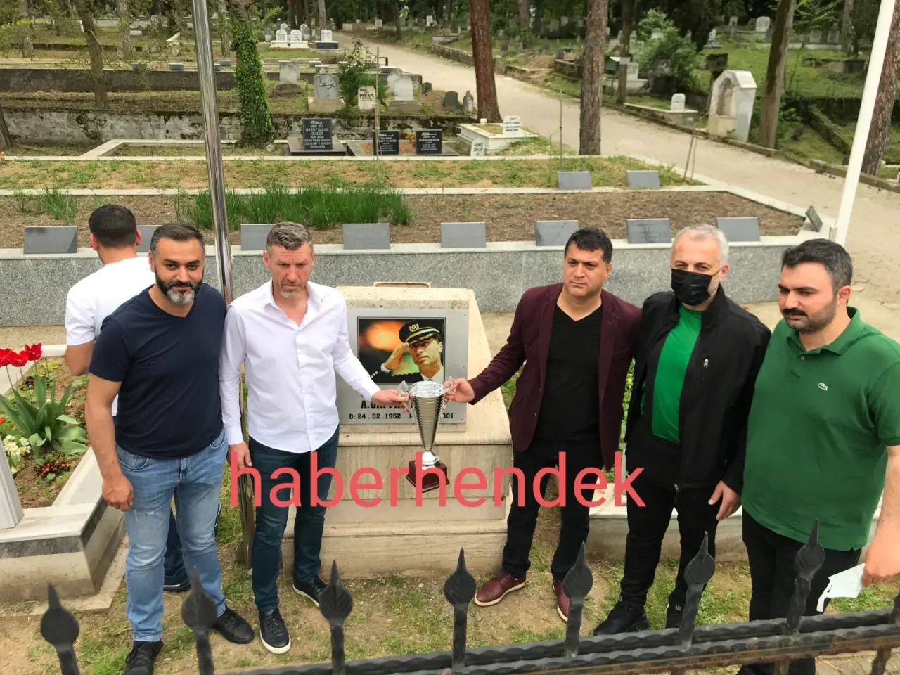 Haber: Şampiyonluk kupasını Şehit Gaffar Okkan’a getirdiler - Galeri-1